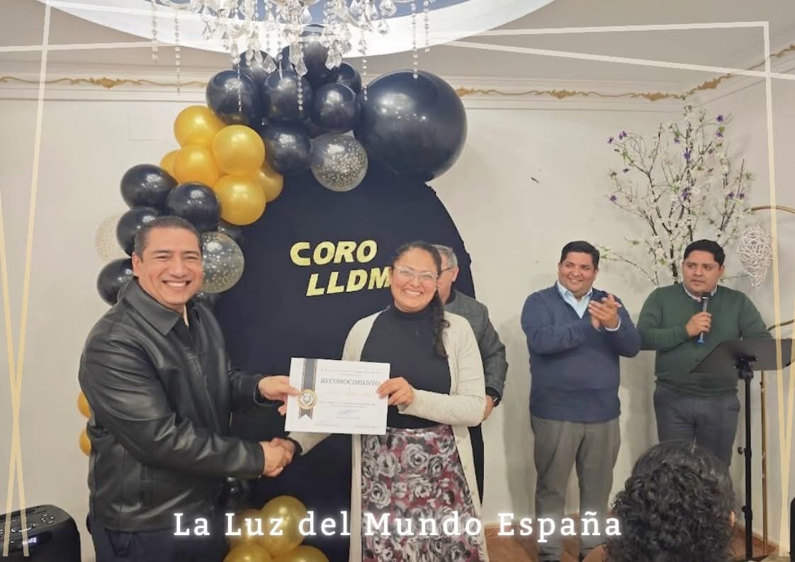 Entrega de Reconocimientos a integrantes del coro de varias ciudades del Sur. 